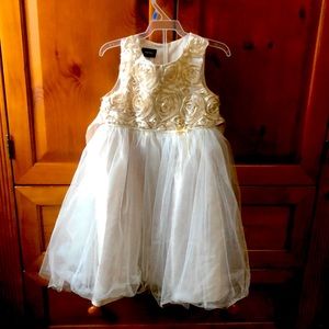 Holiday Editions Gold girls dress size 4T